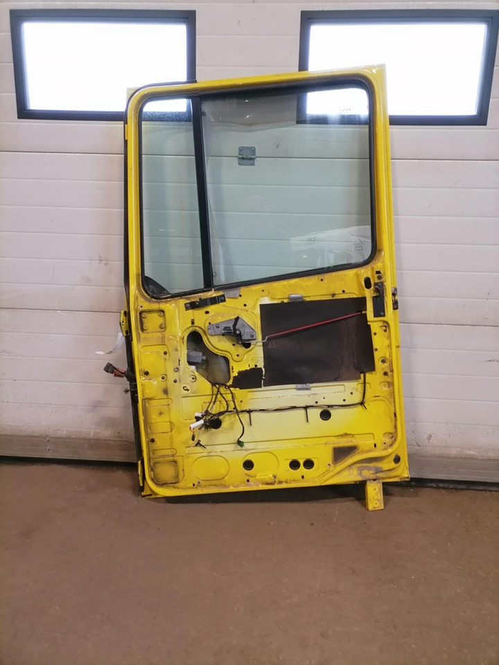 DAF Door 1676219 - Porta e peças para Camião: foto 4 DAF Door 1676219 - Porta e peças para Camião: foto 4