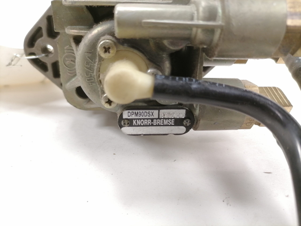 DAF Handbrake control lever 1734006 - Peça universal para Camião: foto 2 DAF Handbrake control lever 1734006 - Peça universal para Camião: foto 2
