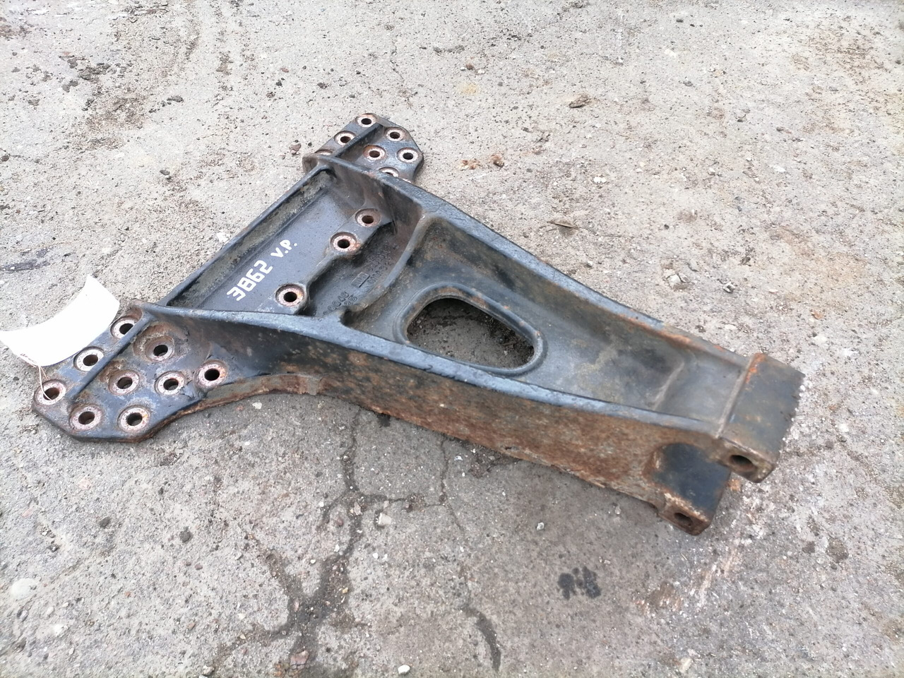 MAN Bracket 81432153025 - Suspensão para Camião: foto 4 MAN Bracket 81432153025 - Suspensão para Camião: foto 4