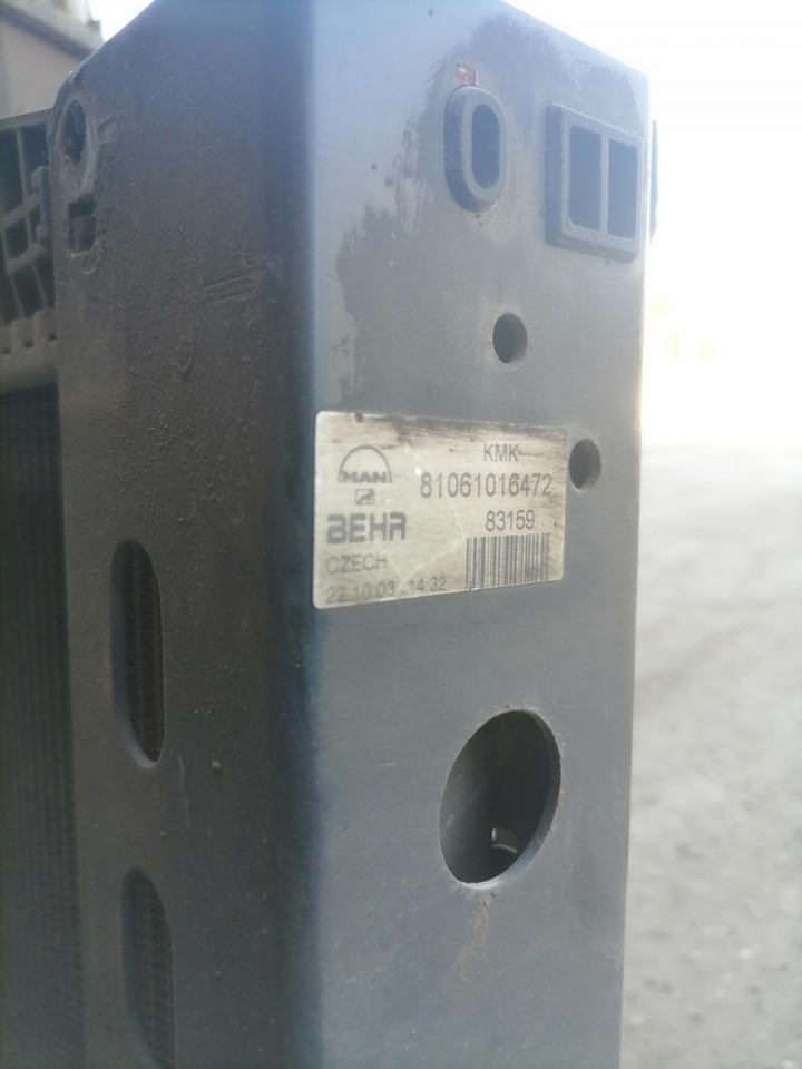 MAN Cooling radiator 81061016472 - Radiador para Camião: foto 3 MAN Cooling radiator 81061016472 - Radiador para Camião: foto 3