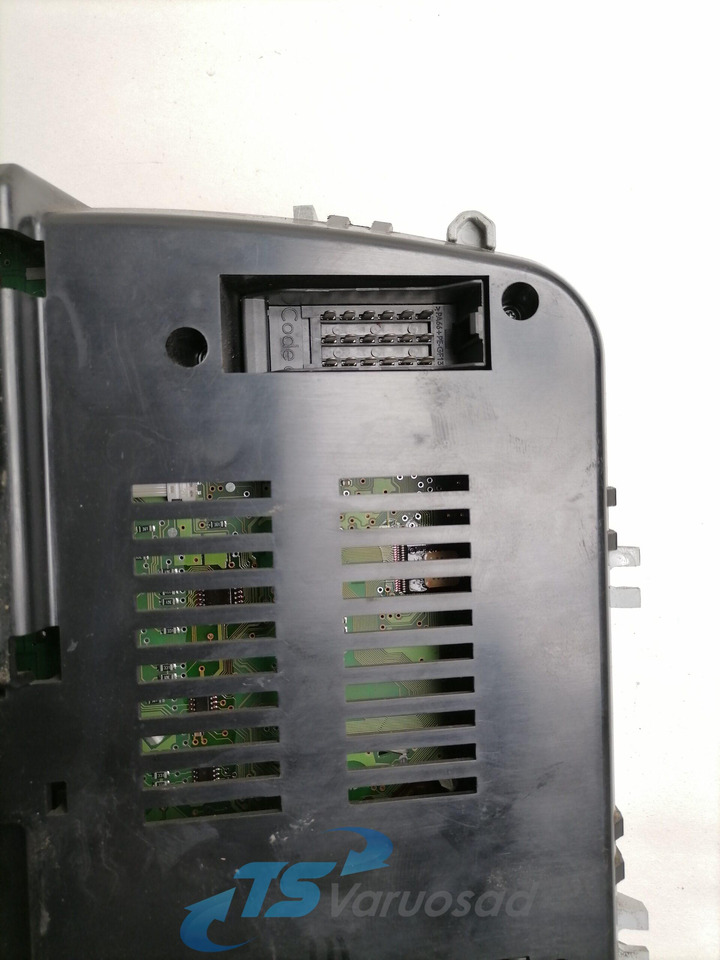 MAN Dashboard 81272026125 - Painel de instrumentos para Camião: foto 4 MAN Dashboard 81272026125 - Painel de instrumentos para Camião: foto 4