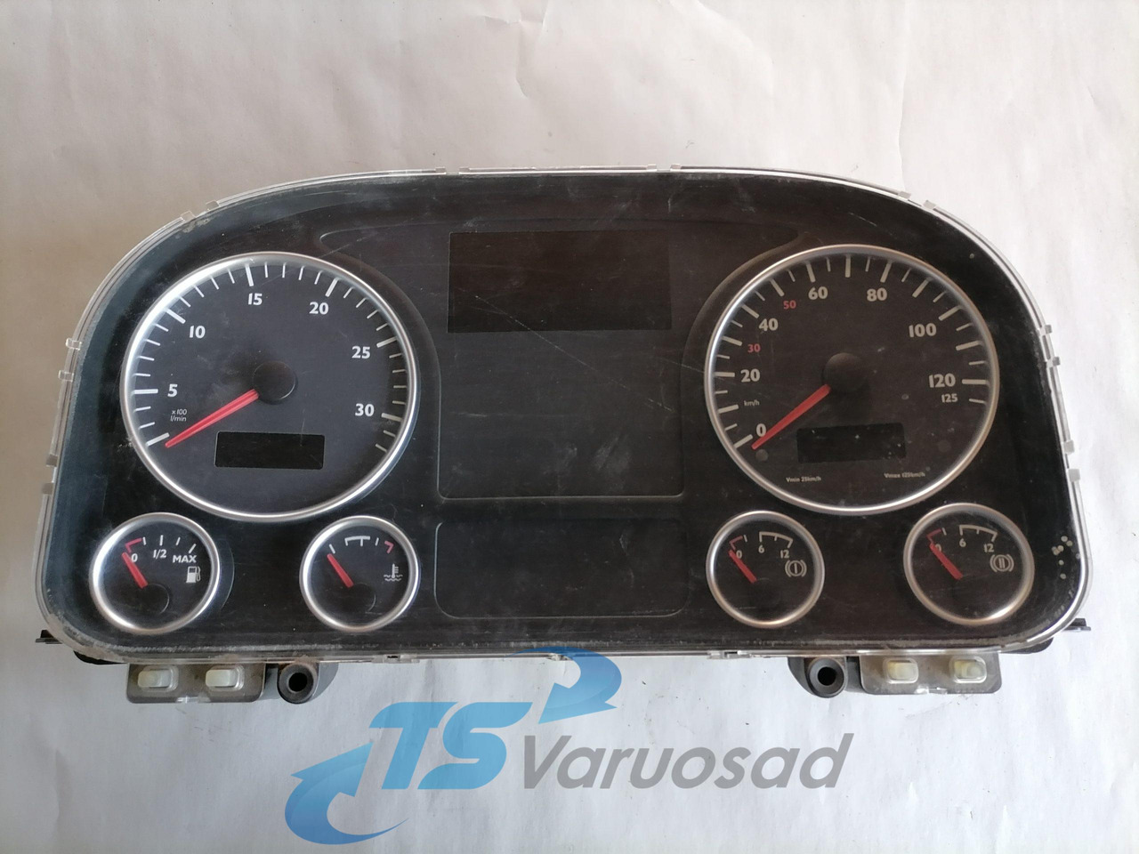 MAN Dashboard 81272026180 - Painel de instrumentos para Camião: foto 1 MAN Dashboard 81272026180 - Painel de instrumentos para Camião: foto 1