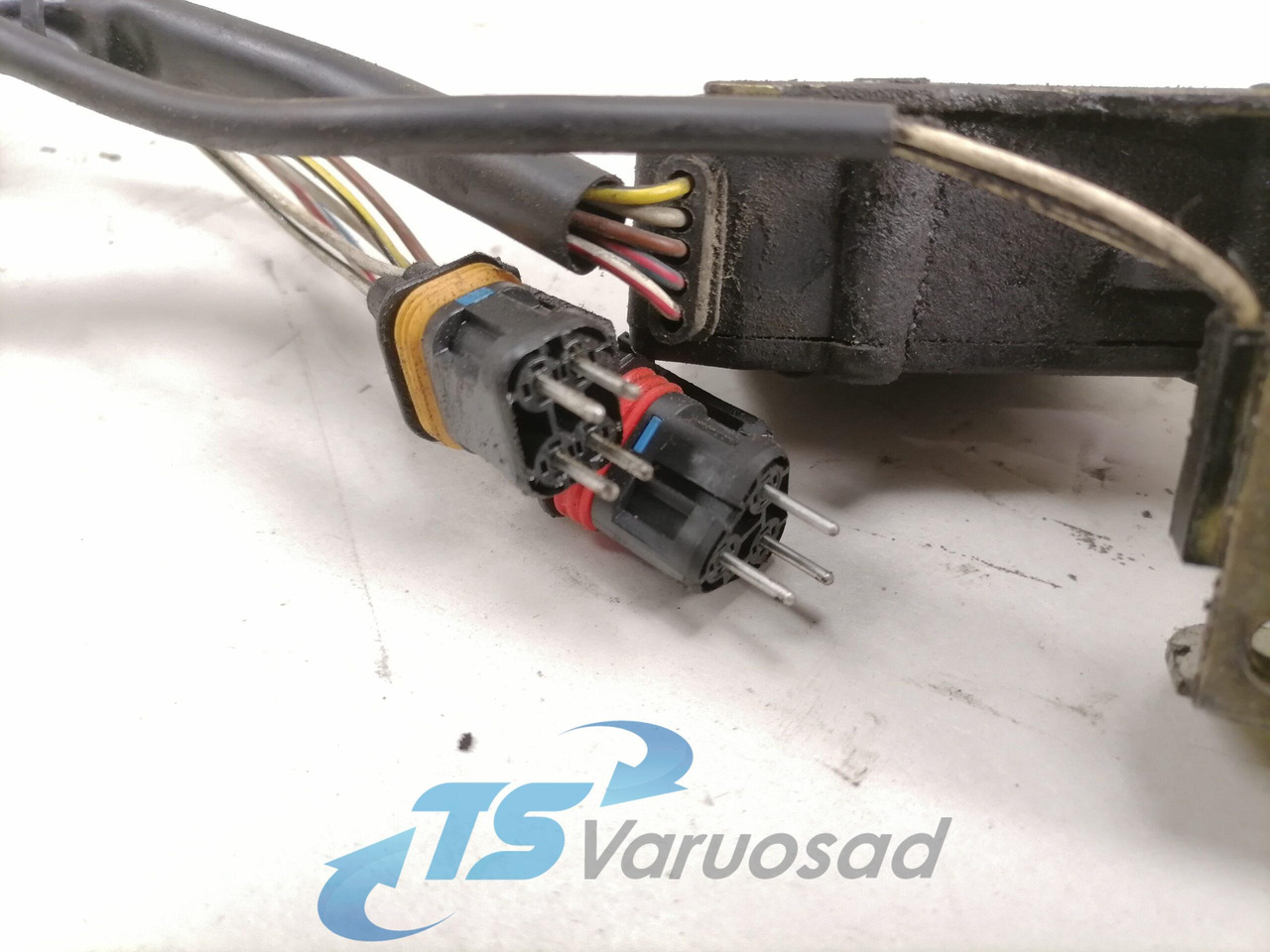 MAN Door lock 81626806122 - Porta e peças para Camião: foto 4 MAN Door lock 81626806122 - Porta e peças para Camião: foto 4