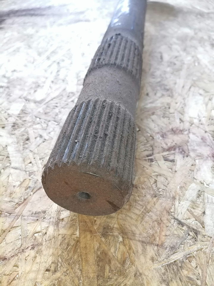 MAN Drive shaft 81355020147 - Semi eixo para Camião: foto 3 MAN Drive shaft 81355020147 - Semi eixo para Camião: foto 3