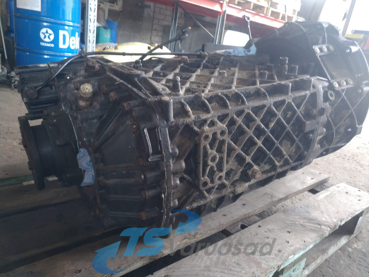 MAN Käigukast 16S-1920TD ( remonditud ) 16S2220TD - Caixas de velocidade e peças para Camião: foto 3 MAN Käigukast 16S-1920TD ( remonditud ) 16S2220TD - Caixas de velocidade e peças para Camião: foto 3