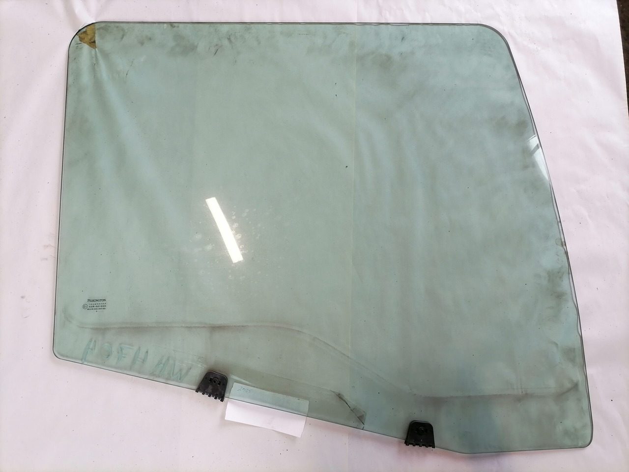 MAN Küljeklaas, parem 81626450040 - Vidro e peças para Camião: foto 2 MAN Küljeklaas, parem 81626450040 - Vidro e peças para Camião: foto 2
