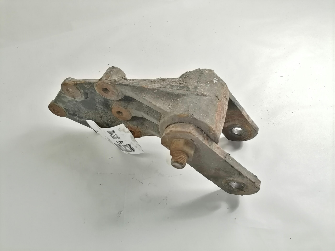 MAN Spring shackle 8141301029801 - Suspensão para Camião: foto 3 MAN Spring shackle 8141301029801 - Suspensão para Camião: foto 3