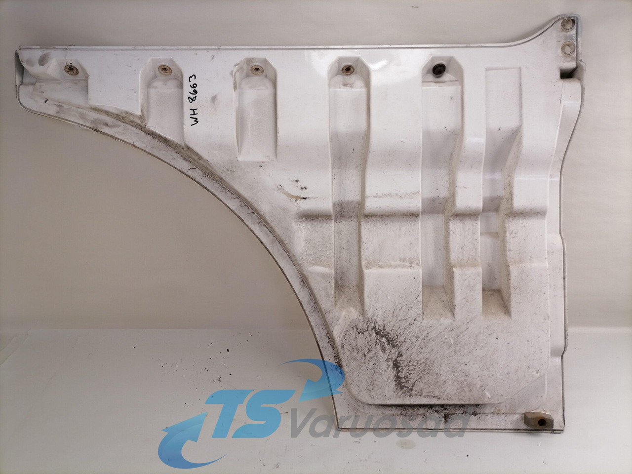 MAN Ukse pikendus, vasak 81626100019 - Porta e peças para Camião: foto 2 MAN Ukse pikendus, vasak 81626100019 - Porta e peças para Camião: foto 2