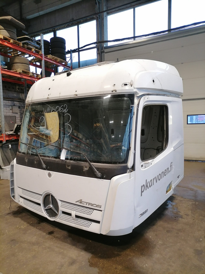 Mercedes-Benz Cab ACTROS cab - Cabine e interior para Camião: foto 1 Mercedes-Benz Cab ACTROS cab - Cabine e interior para Camião: foto 1