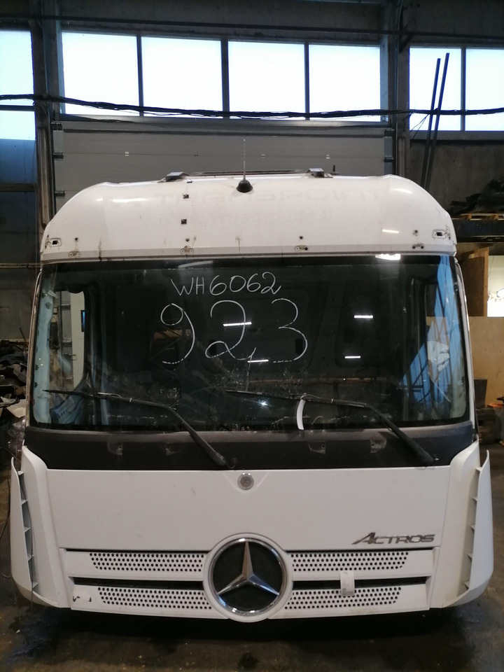 Mercedes-Benz Cab ACTROS cab - Cabine e interior para Camião: foto 4 Mercedes-Benz Cab ACTROS cab - Cabine e interior para Camião: foto 4