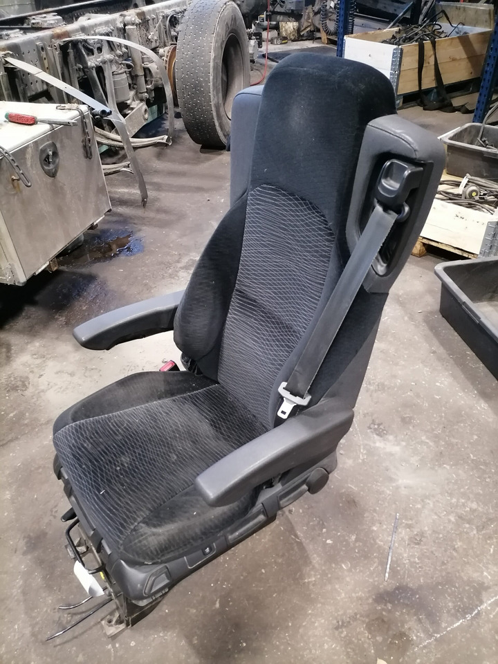Mercedes-Benz Juhiiste A9609107501 - Banco para Camião: foto 2 Mercedes-Benz Juhiiste A9609107501 - Banco para Camião: foto 2