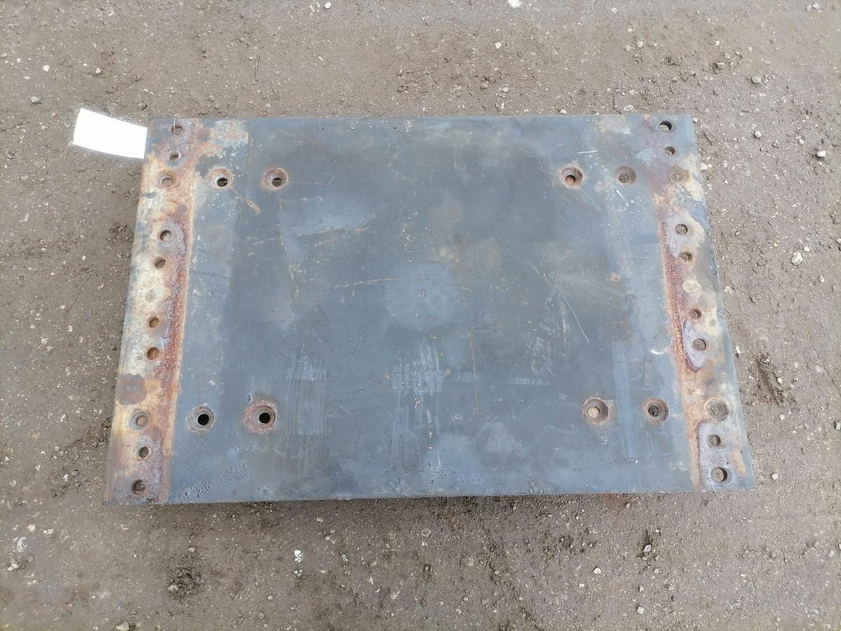 Mercedes-Benz Saddle plate A0003152521 - Quinta-roda para Camião: foto 4 Mercedes-Benz Saddle plate A0003152521 - Quinta-roda para Camião: foto 4