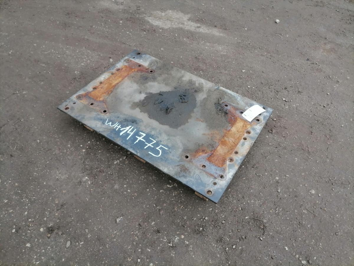 Mercedes-Benz Saddle plate A0003152521 - Quinta-roda para Camião: foto 2 Mercedes-Benz Saddle plate A0003152521 - Quinta-roda para Camião: foto 2