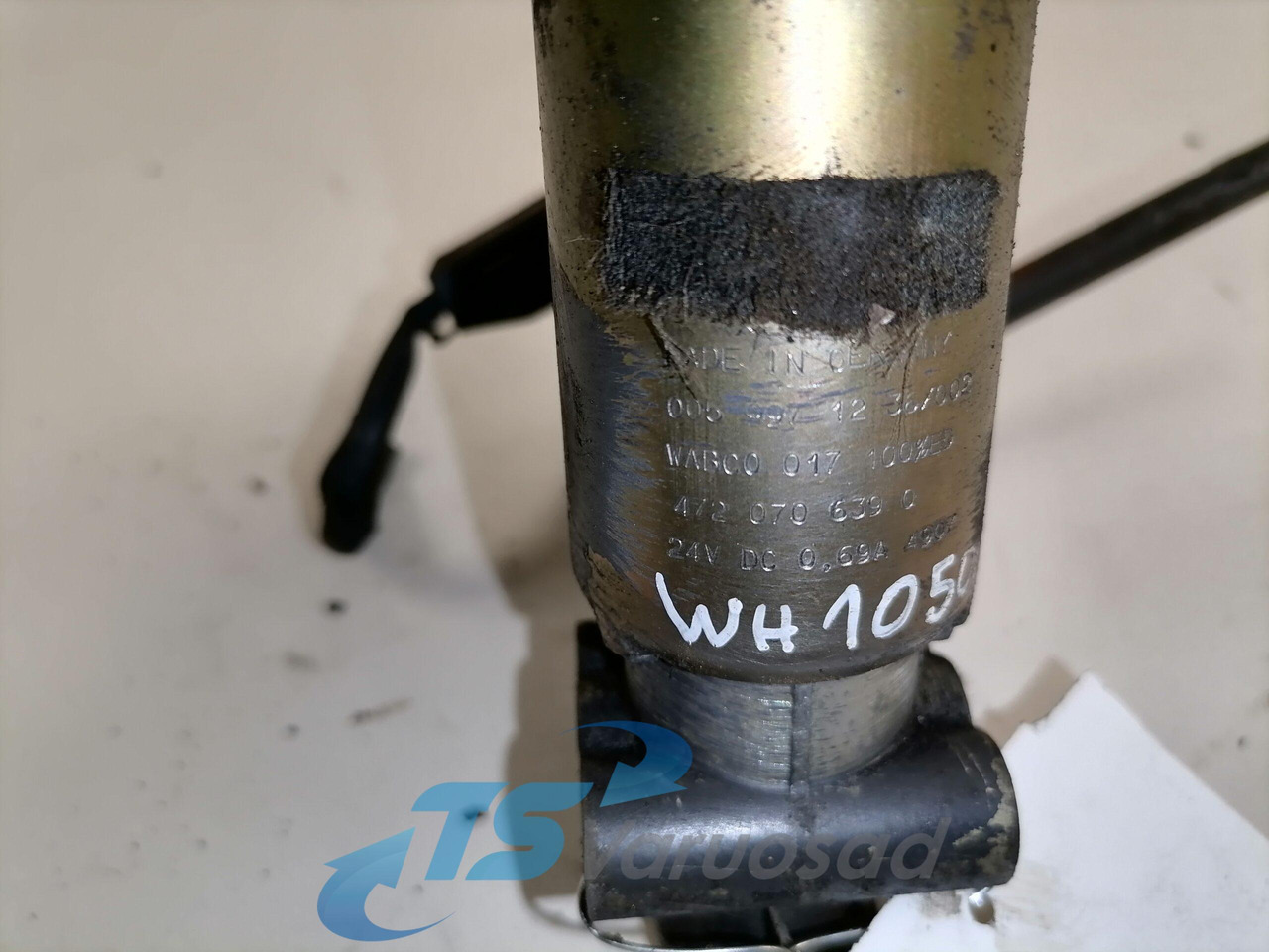 Mercedes-Benz Solenoid valve 0059971236 - Válvula de freio para Camião: foto 2 Mercedes-Benz Solenoid valve 0059971236 - Válvula de freio para Camião: foto 2