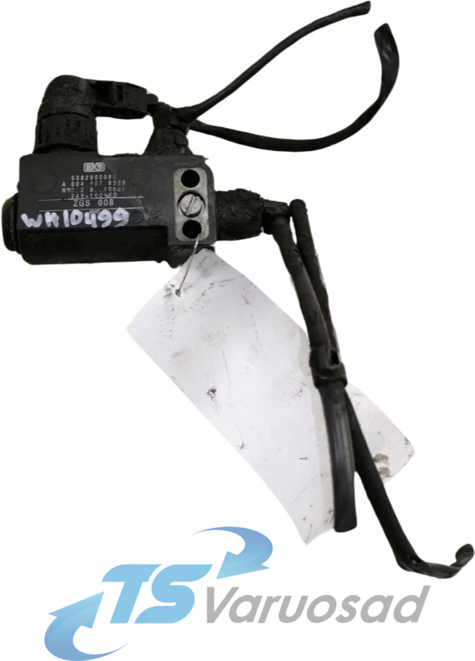 Mercedes-Benz Solenoid valve A0049978536 - Válvula de freio para Camião: foto 1 Mercedes-Benz Solenoid valve A0049978536 - Válvula de freio para Camião: foto 1