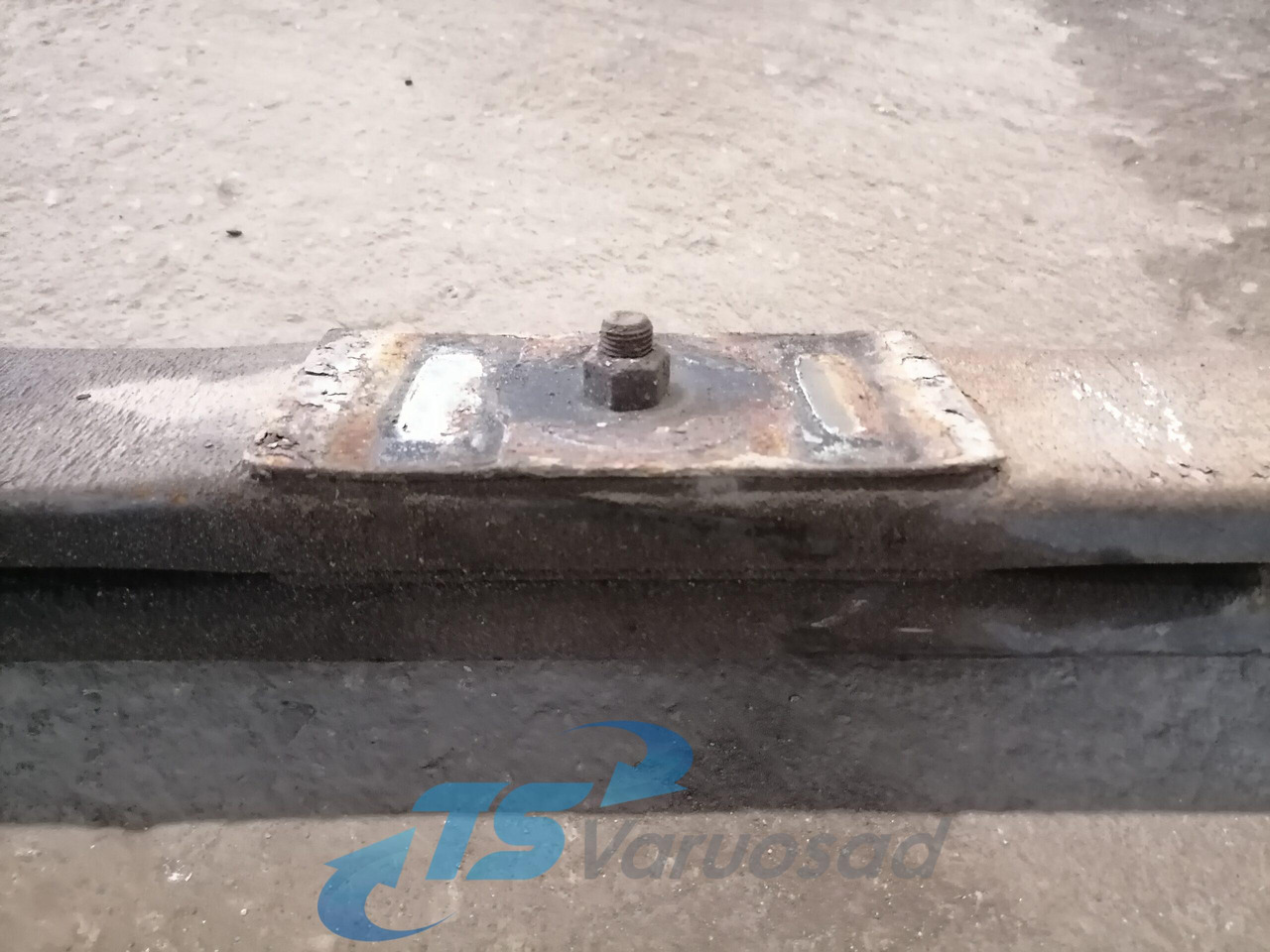 Mercedes-Benz Spring 0003200102 - Suspensão de molas/ Suspensão de lâminas para Camião: foto 4 Mercedes-Benz Spring 0003200102 - Suspensão de molas/ Suspensão de lâminas para Camião: foto 4