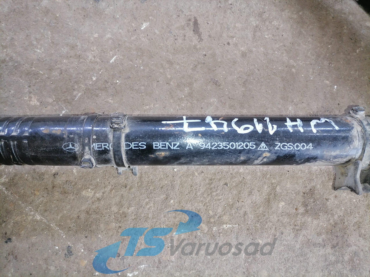 Mercedes-Benz V- rod A9423501205 - Eixo e peças para Camião: foto 2 Mercedes-Benz V- rod A9423501205 - Eixo e peças para Camião: foto 2