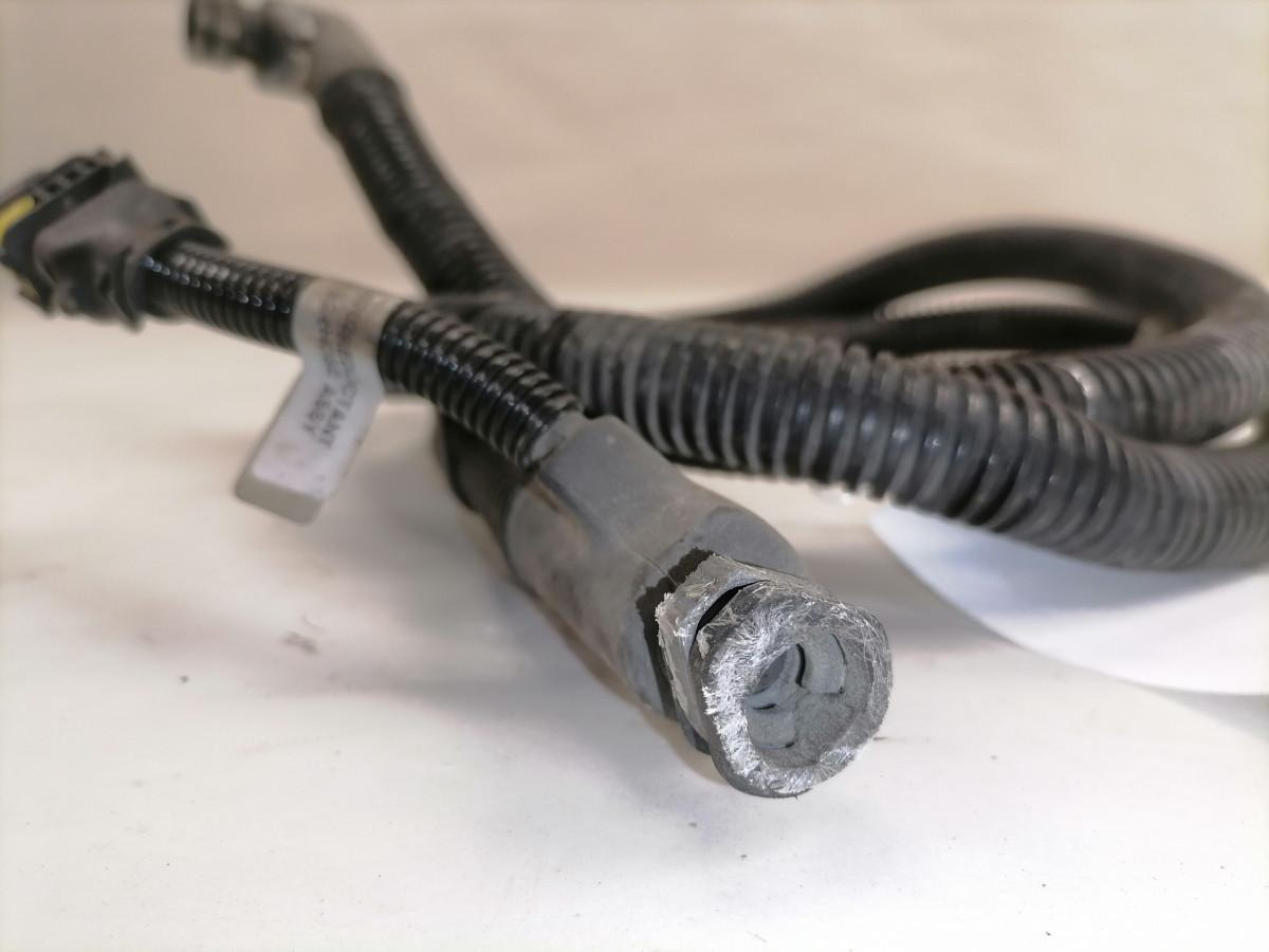 Scania Ad Blue cable 2255631 - Sistema de combustível para Camião: foto 4 Scania Ad Blue cable 2255631 - Sistema de combustível para Camião: foto 4