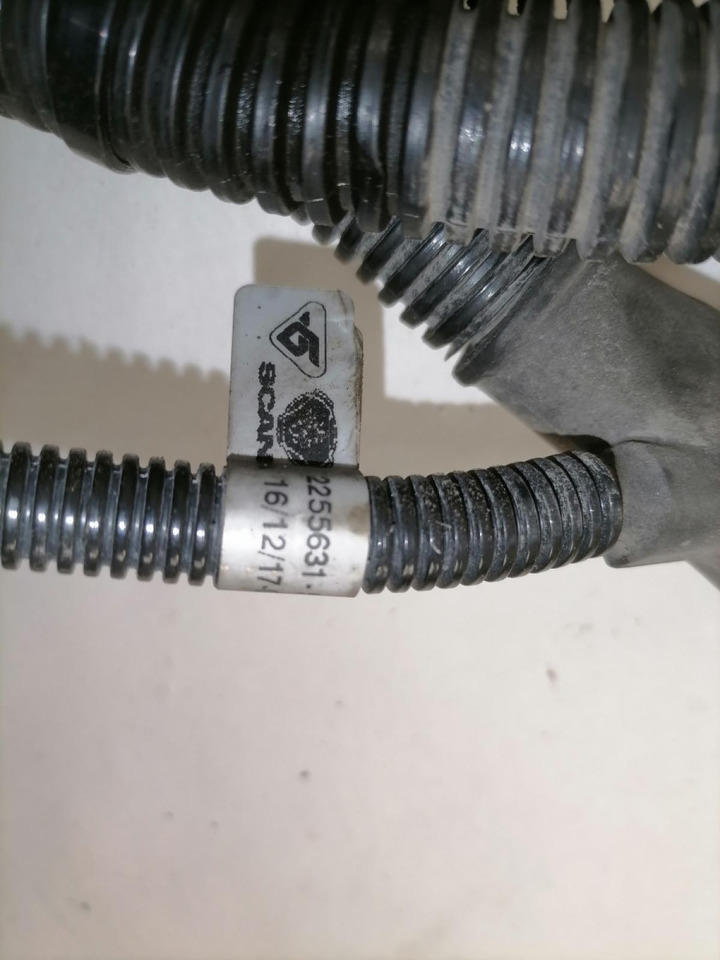 Scania Ad Blue cable 2255631 - Sistema de combustível para Camião: foto 3 Scania Ad Blue cable 2255631 - Sistema de combustível para Camião: foto 3
