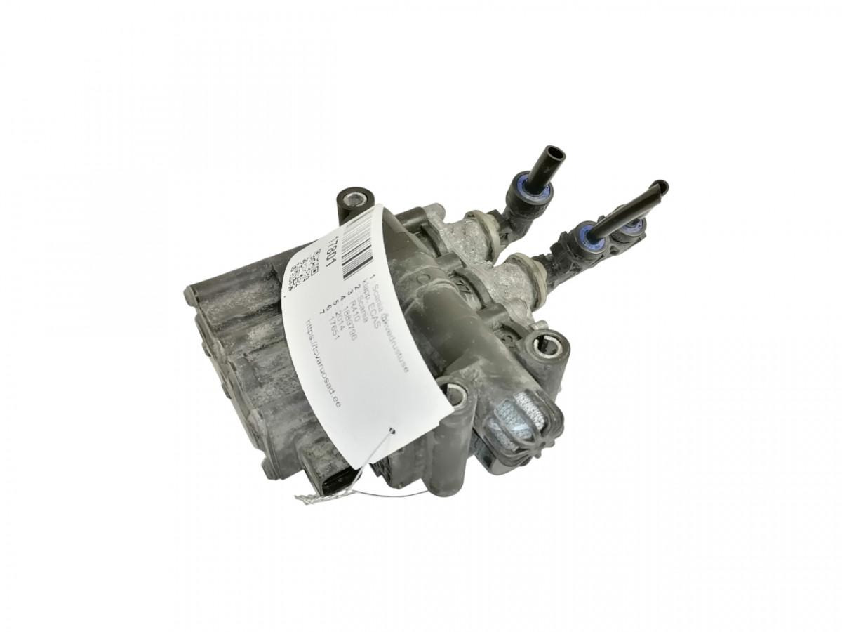 Scania Air suspension control valve, ECAS 1889796 - Válvula de freio para Camião: foto 1 Scania Air suspension control valve, ECAS 1889796 - Válvula de freio para Camião: foto 1