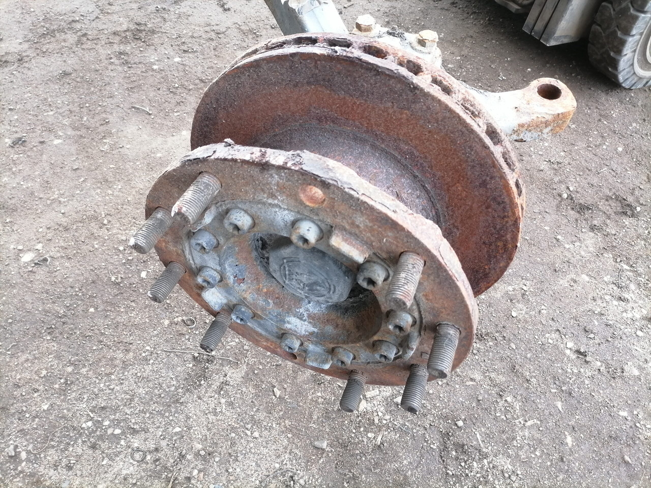 Scania Axel housing 1394399 - Eixo dianteiro para Camião: foto 2 Scania Axel housing 1394399 - Eixo dianteiro para Camião: foto 2