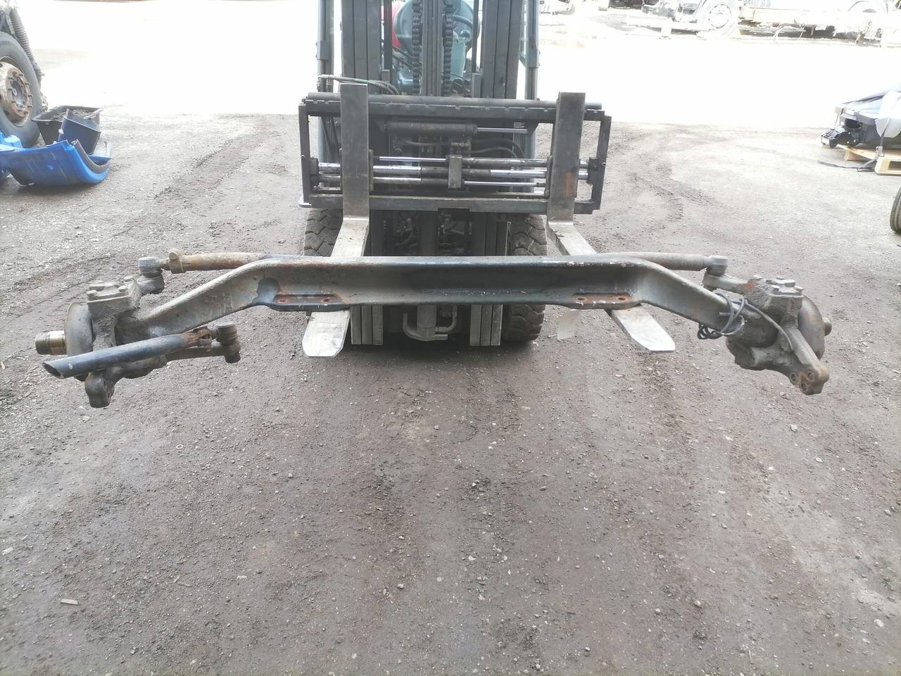 Scania Axel housing 1394399 - Eixo dianteiro para Camião: foto 1 Scania Axel housing 1394399 - Eixo dianteiro para Camião: foto 1