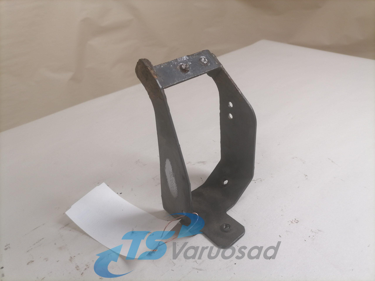 Scania Bracket 1806902 - Estrutura/ Châssis para Camião: foto 1 Scania Bracket 1806902 - Estrutura/ Châssis para Camião: foto 1
