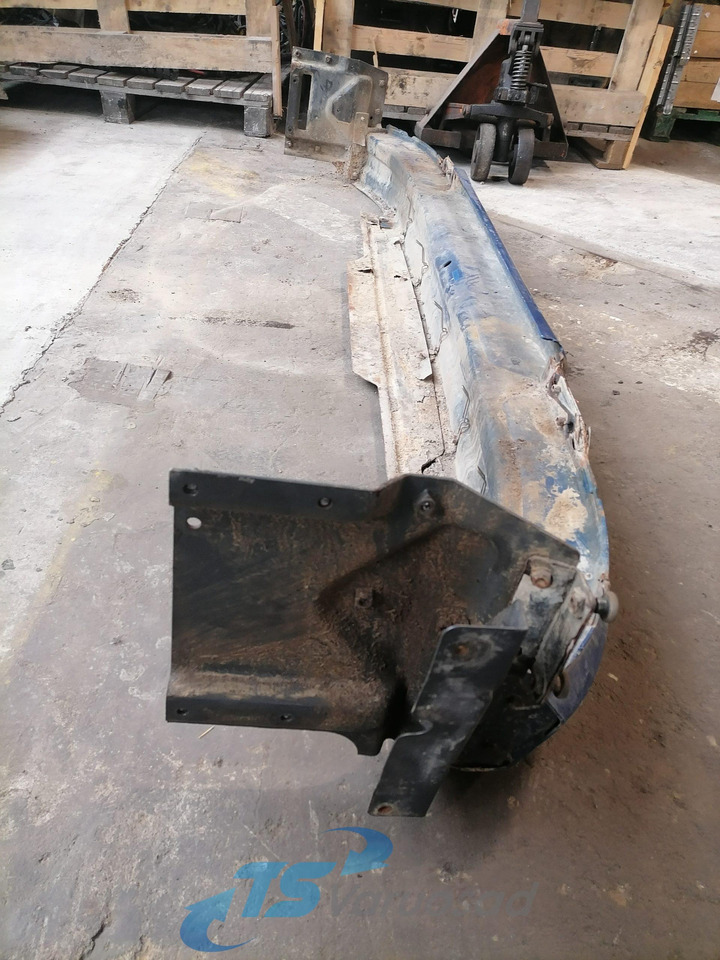 Scania Bumper 1731206 - Para-choque para Camião: foto 4 Scania Bumper 1731206 - Para-choque para Camião: foto 4