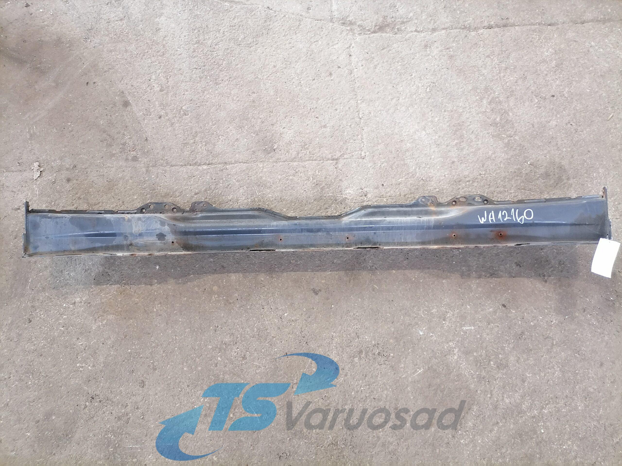 Scania Bumper 1787347 - Para-choque para Camião: foto 2 Scania Bumper 1787347 - Para-choque para Camião: foto 2
