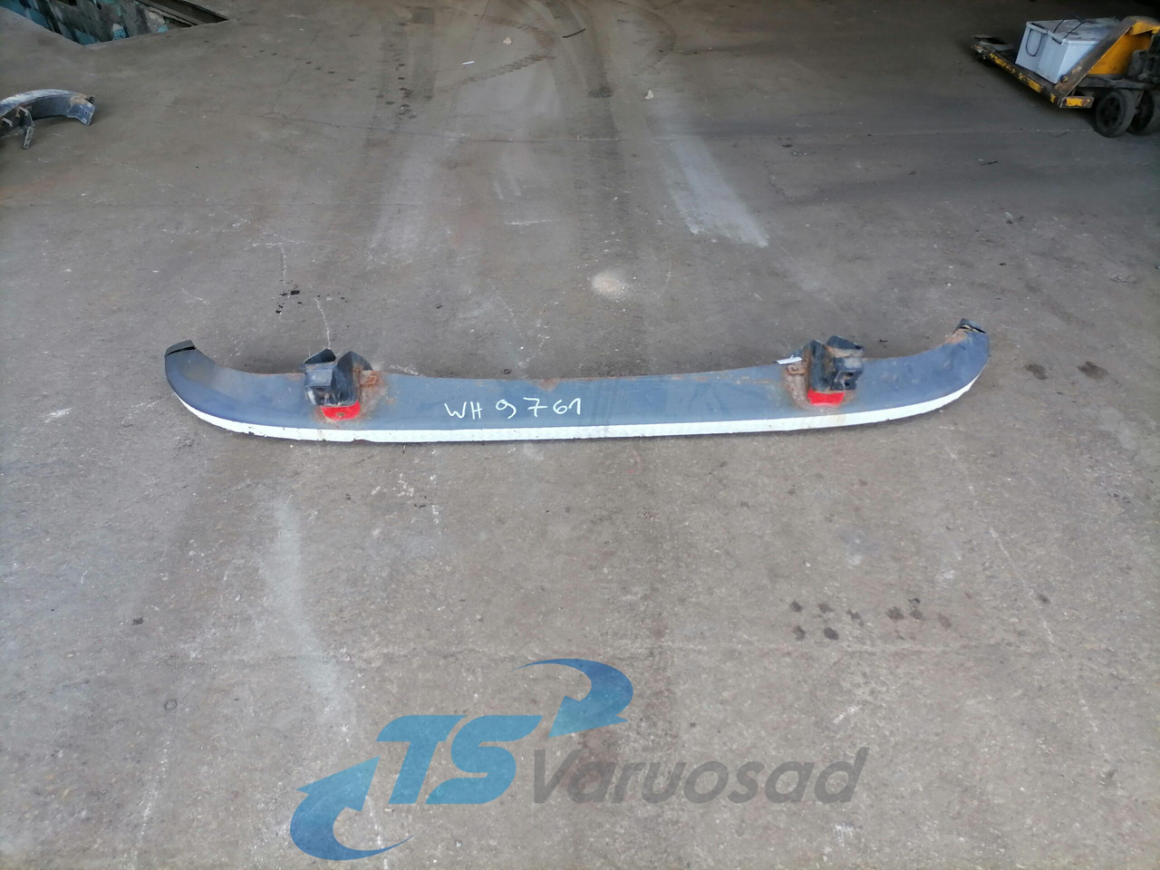 Scania Bumper 1853837 - Para-choque para Camião: foto 1 Scania Bumper 1853837 - Para-choque para Camião: foto 1