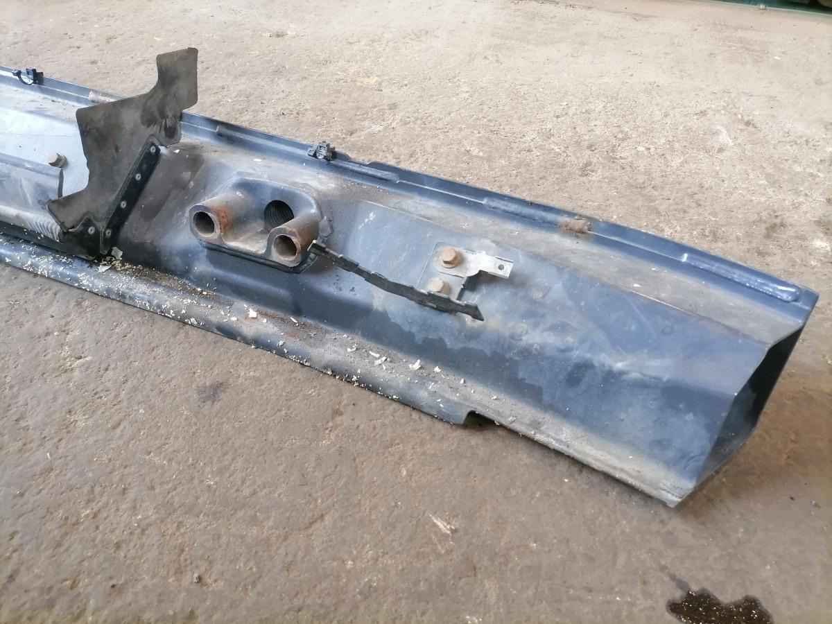 Scania Bumper 3082333 - Para-choque para Camião: foto 5 Scania Bumper 3082333 - Para-choque para Camião: foto 5