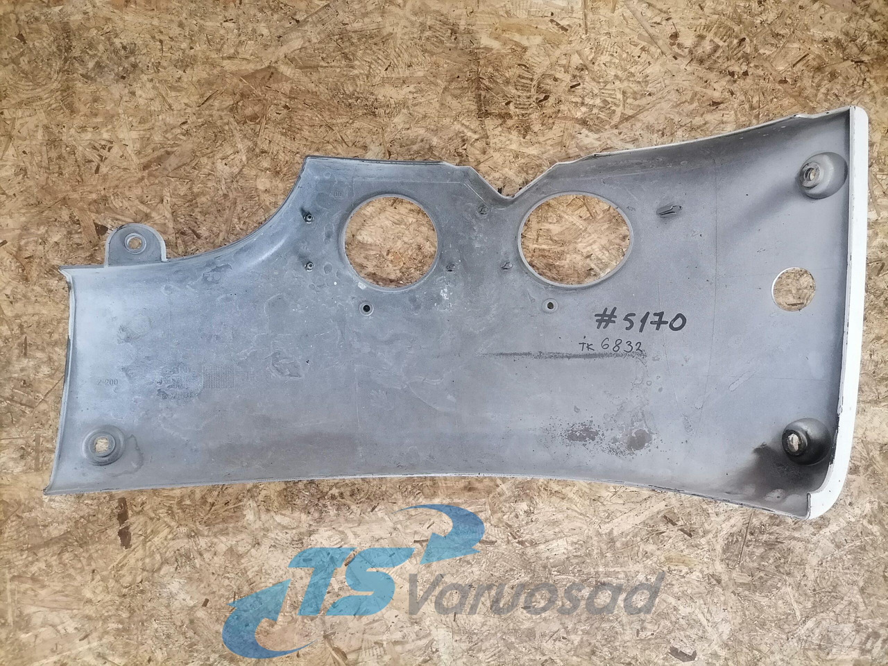 Scania Bumper cover 1853194 - Canto do pára-choque para Camião: foto 4 Scania Bumper cover 1853194 - Canto do pára-choque para Camião: foto 4