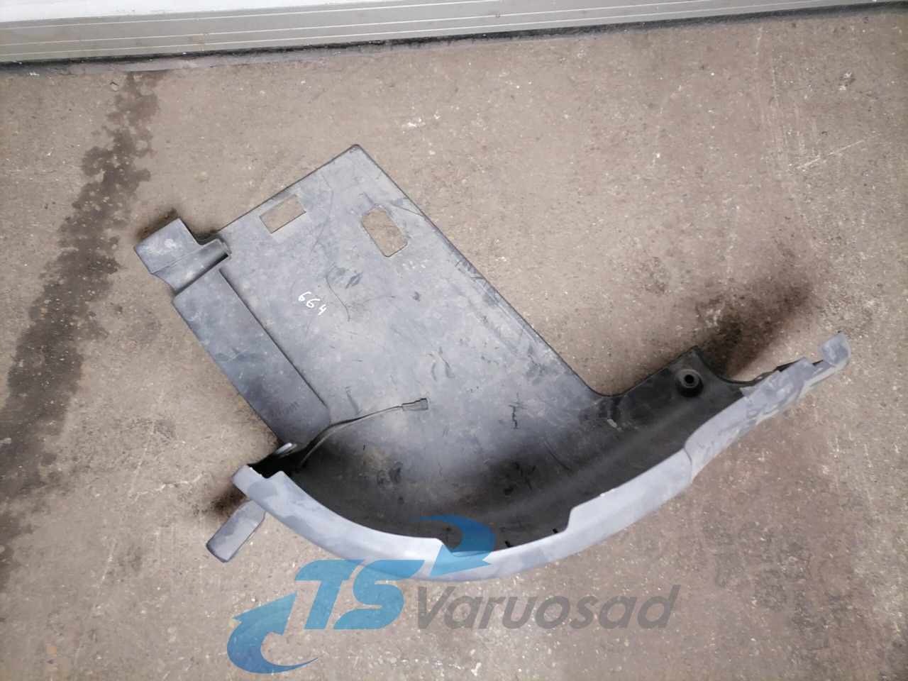 Scania Bumper cover 1884915 - Canto do pára-choque para Camião: foto 3 Scania Bumper cover 1884915 - Canto do pára-choque para Camião: foto 3