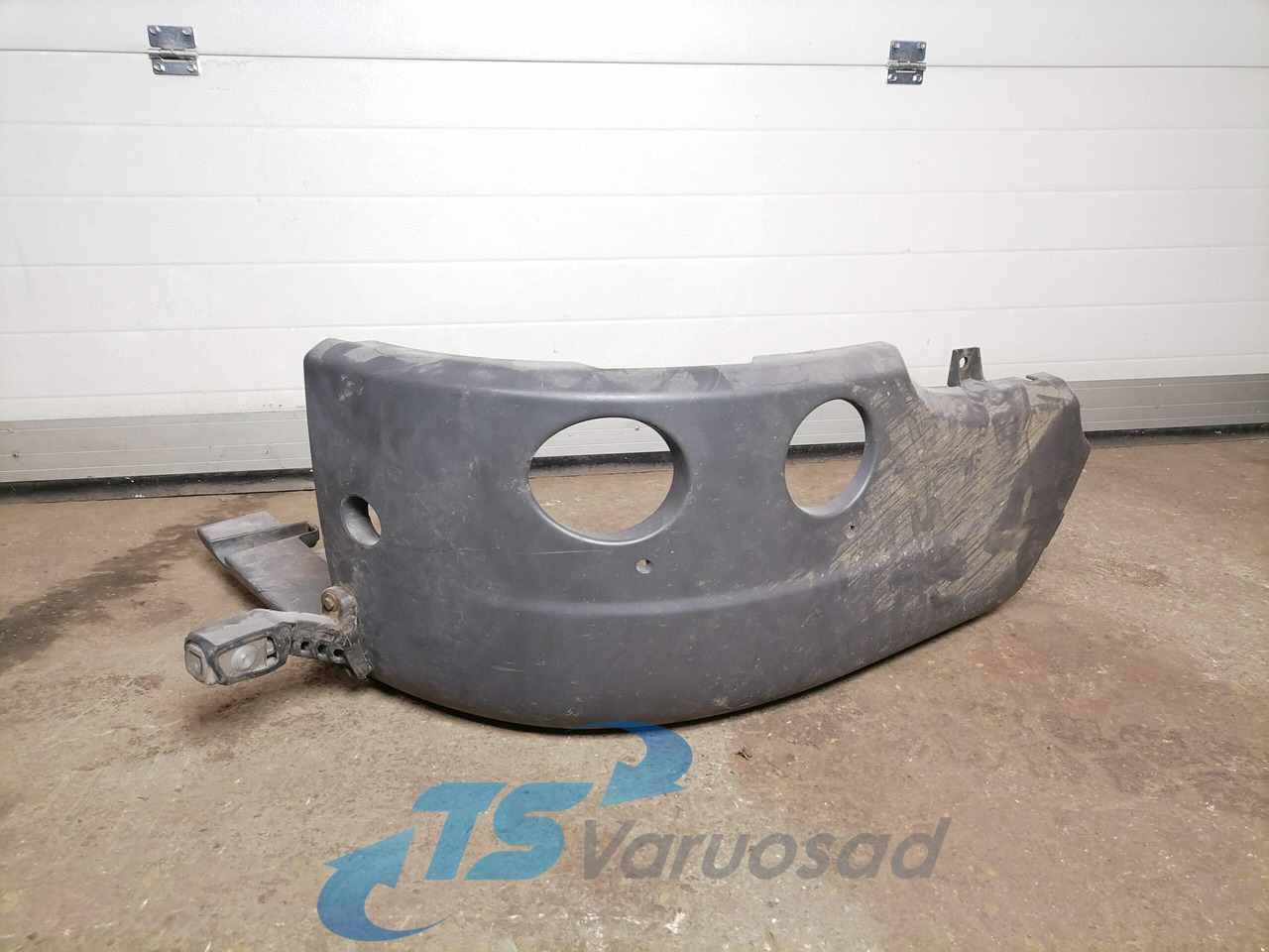 Scania Bumper cover 1884915 - Canto do pára-choque para Camião: foto 2 Scania Bumper cover 1884915 - Canto do pára-choque para Camião: foto 2