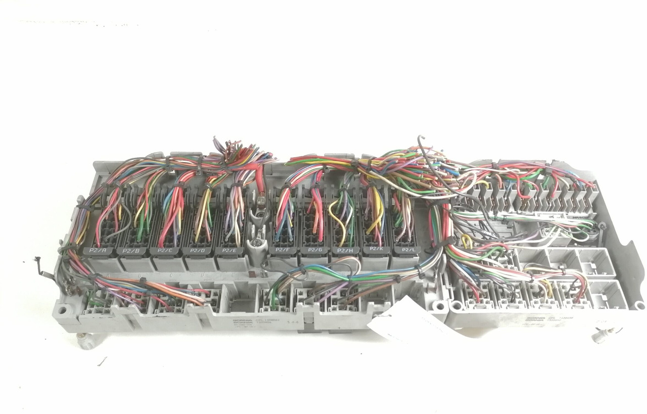 Scania Central electric unit 1398062 - Fusível para Camião: foto 4 Scania Central electric unit 1398062 - Fusível para Camião: foto 4