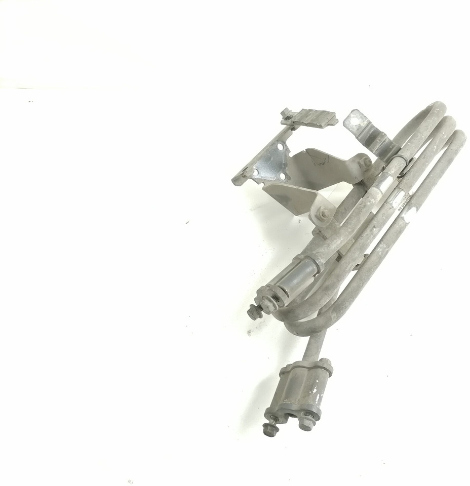 Scania Compressor air pipe 1509858 - Compressor, sistema de ar comprimido para Camião: foto 2 Scania Compressor air pipe 1509858 - Compressor, sistema de ar comprimido para Camião: foto 2