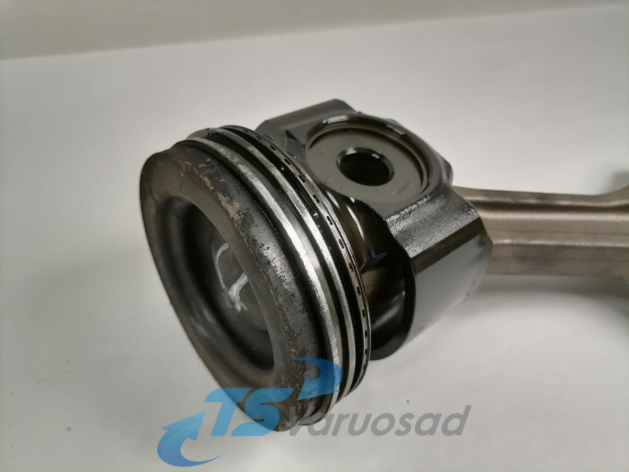 Scania Connecting rod + piston 2190306 - Piston/ Anel/ Buch para Camião: foto 2 Scania Connecting rod + piston 2190306 - Piston/ Anel/ Buch para Camião: foto 2