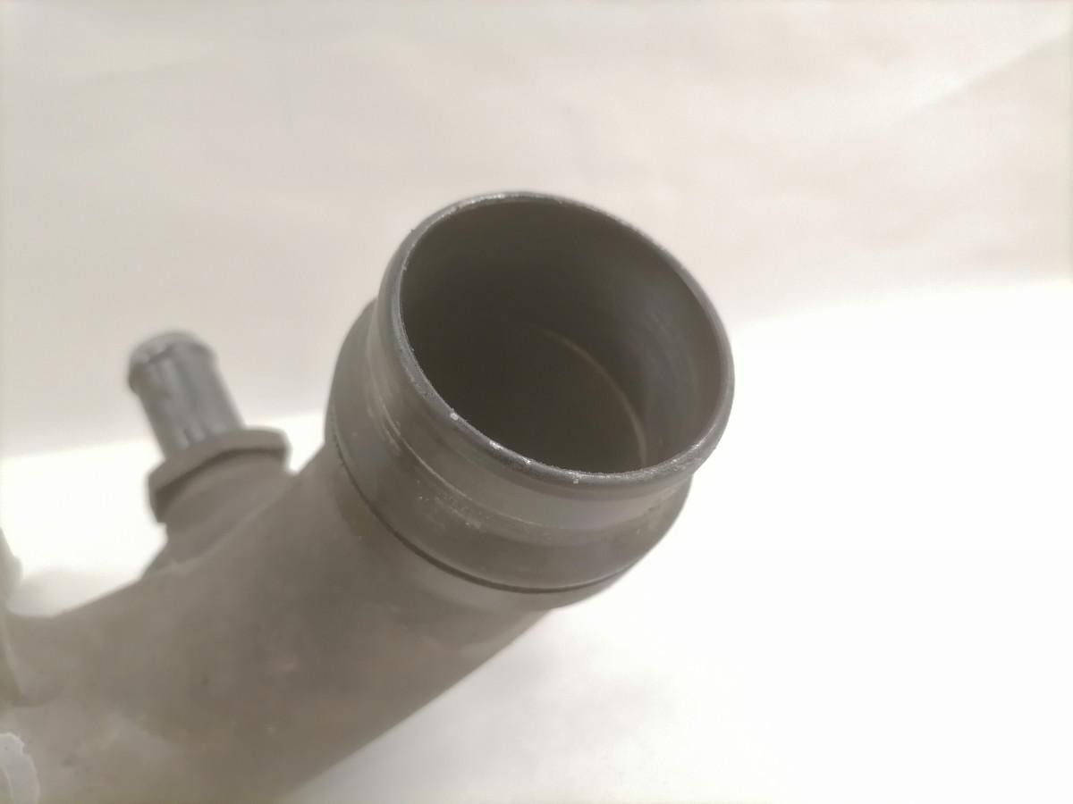 Scania Coolant pipe 2209261 - Sistema de arrefecimento para Camião: foto 3 Scania Coolant pipe 2209261 - Sistema de arrefecimento para Camião: foto 3