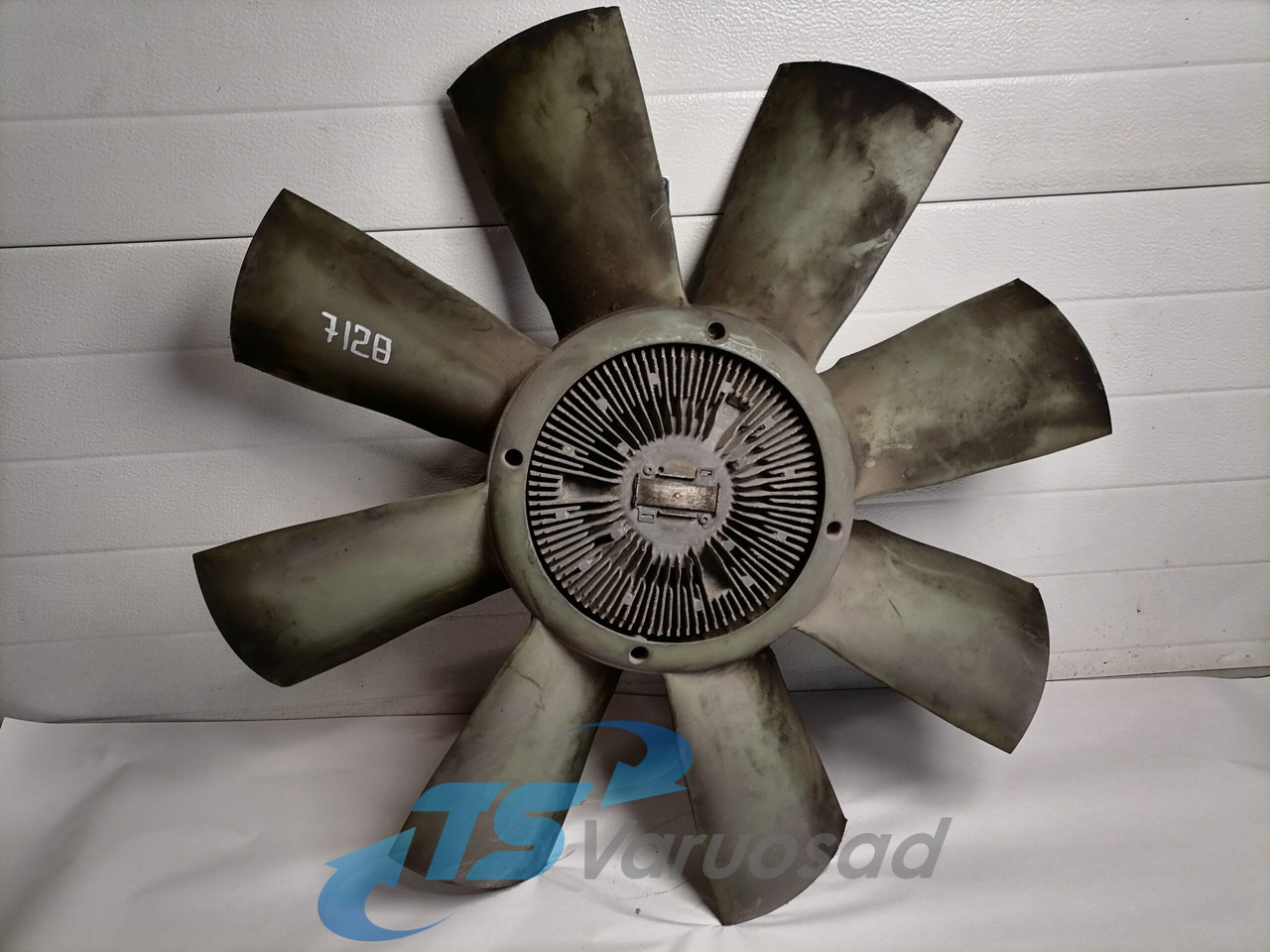 Scania Cooling fan 1392261 - Ventilador para Camião: foto 1 Scania Cooling fan 1392261 - Ventilador para Camião: foto 1