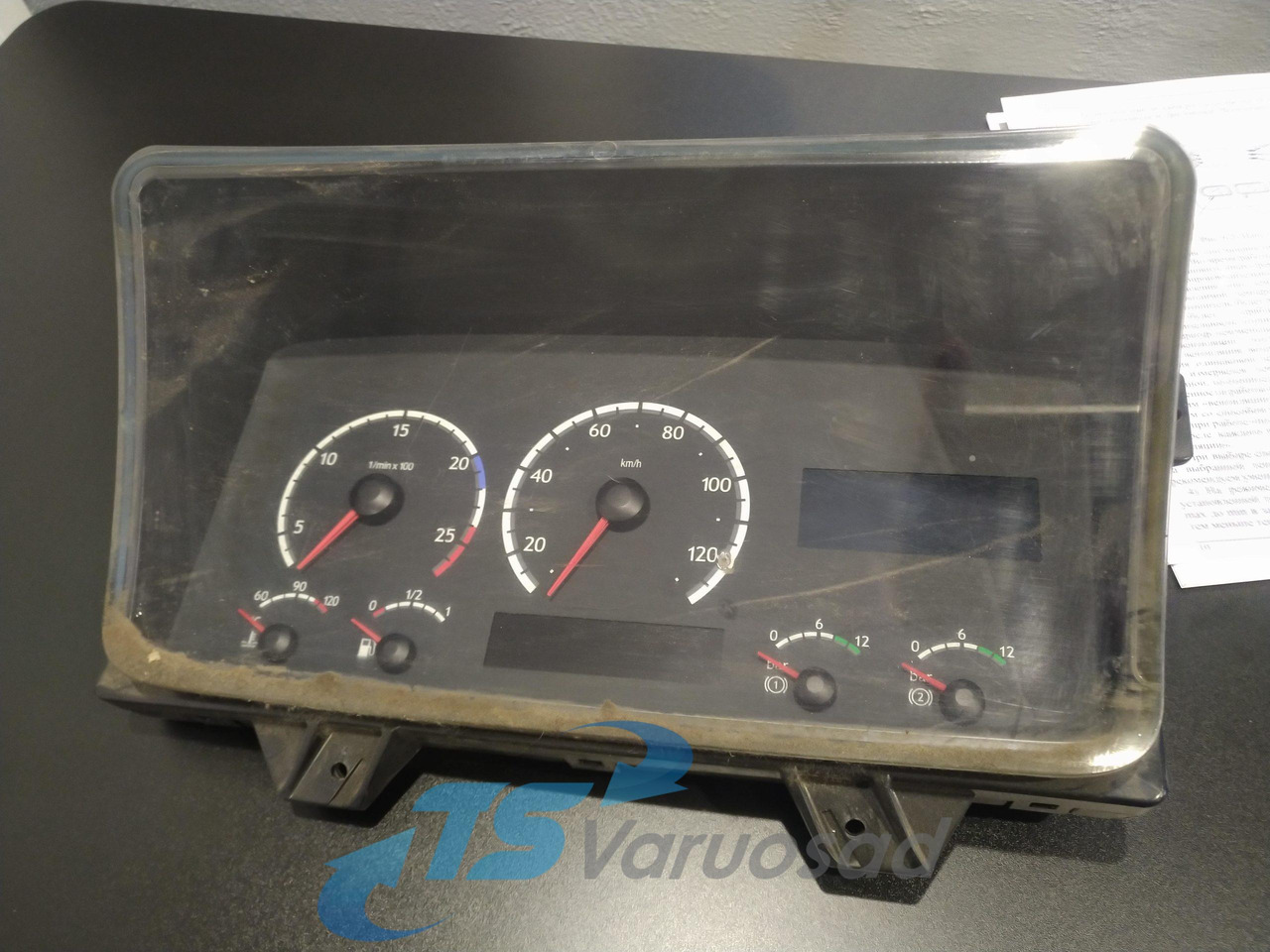 Scania Dashboard 1545993 - Painel de instrumentos para Camião: foto 1 Scania Dashboard 1545993 - Painel de instrumentos para Camião: foto 1