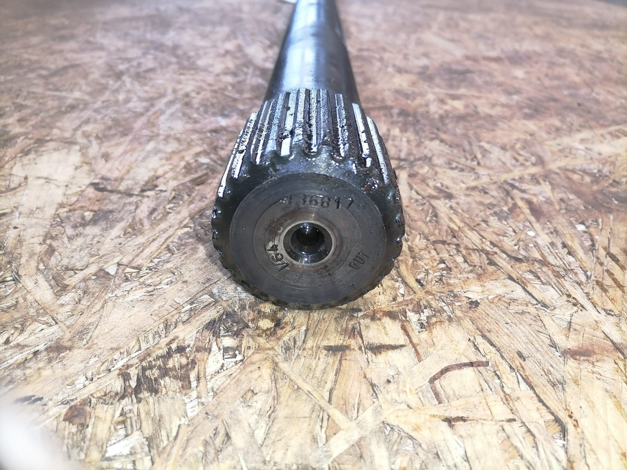 Scania Drive shaft 1368178 - Semi eixo para Camião: foto 4 Scania Drive shaft 1368178 - Semi eixo para Camião: foto 4