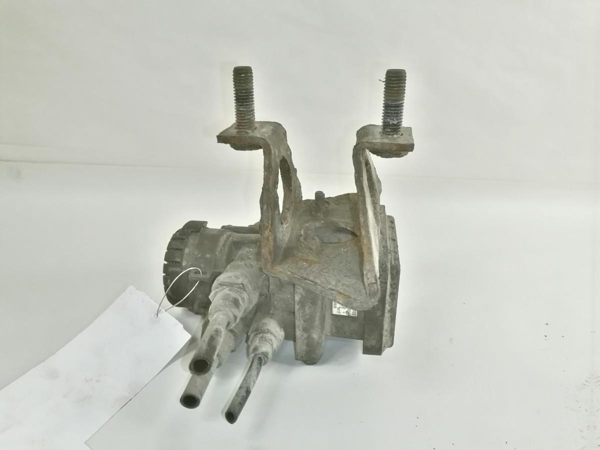 Scania EBS brake valve 1754939 - Válvula de freio para Camião: foto 4 Scania EBS brake valve 1754939 - Válvula de freio para Camião: foto 4