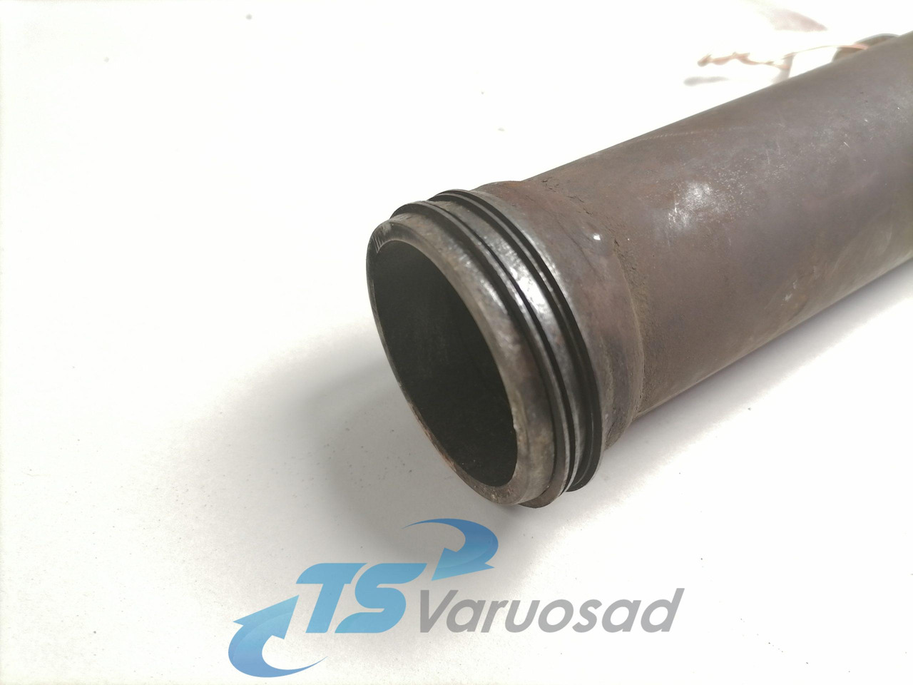 Scania EGR pipe 1528100 - Colector de escape para Camião: foto 2 Scania EGR pipe 1528100 - Colector de escape para Camião: foto 2