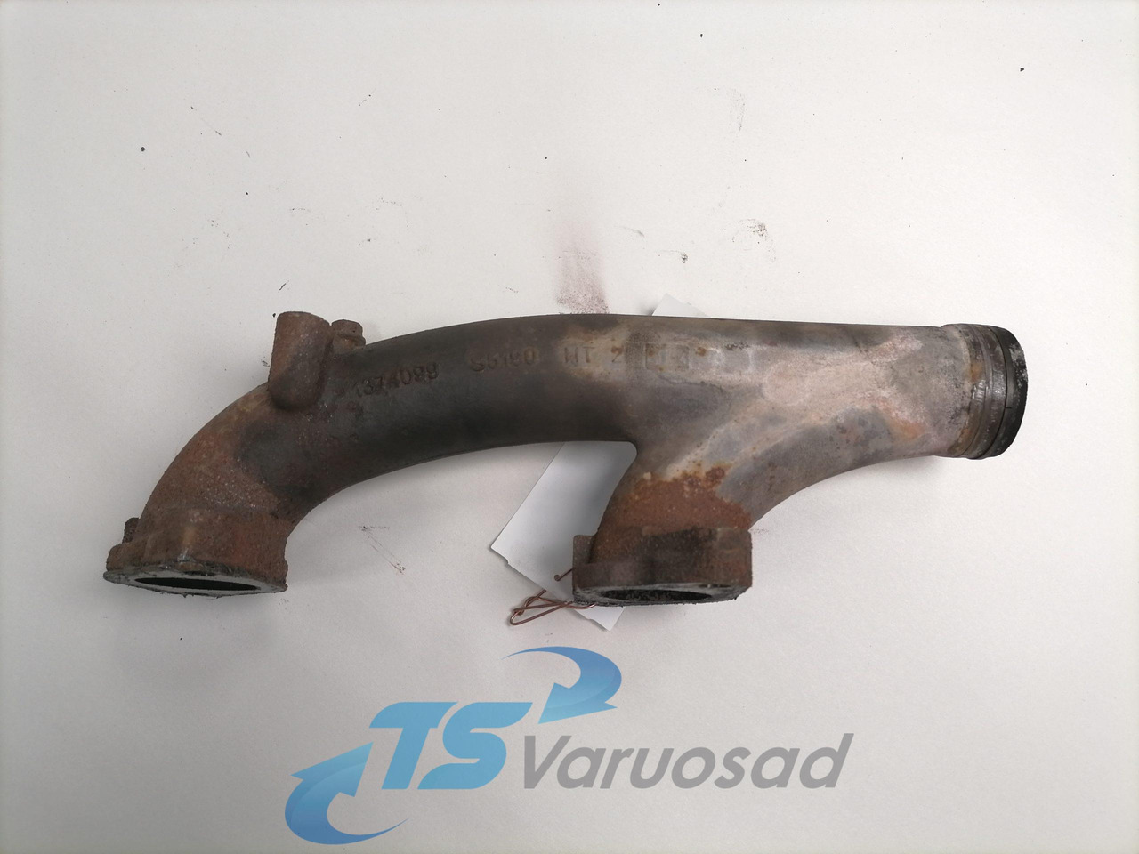 Scania Exhaust mainfold 1374099 - Colector de escape para Camião: foto 1 Scania Exhaust mainfold 1374099 - Colector de escape para Camião: foto 1