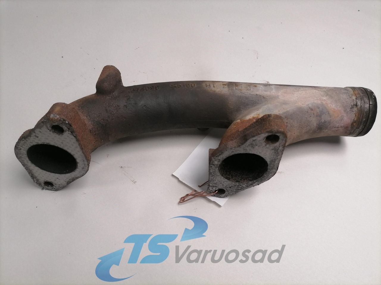 Scania Exhaust mainfold 1374099 - Colector de escape para Camião: foto 2 Scania Exhaust mainfold 1374099 - Colector de escape para Camião: foto 2