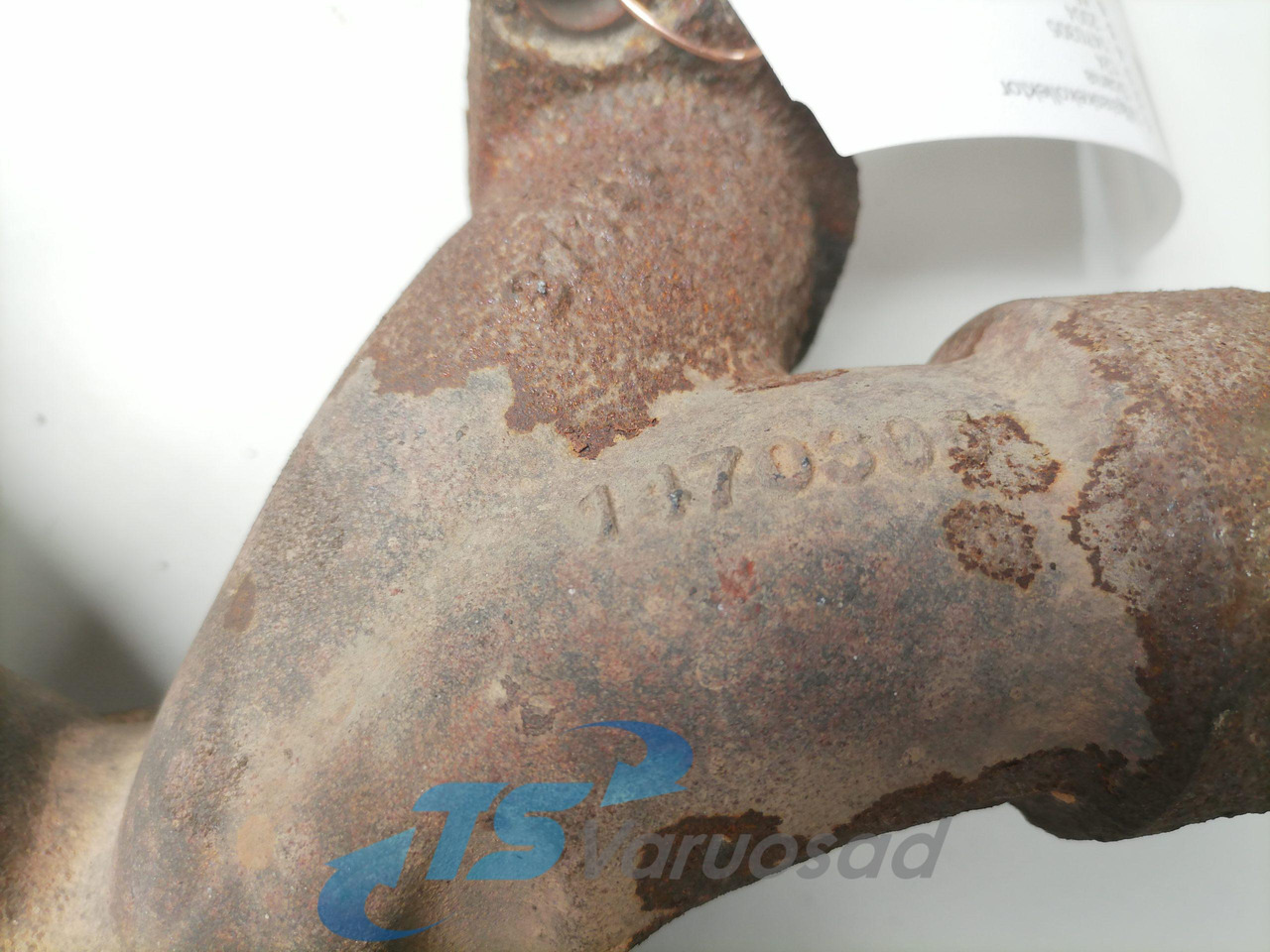 Scania Exhaust mainfold 1470305 - Colector de escape para Camião: foto 2 Scania Exhaust mainfold 1470305 - Colector de escape para Camião: foto 2