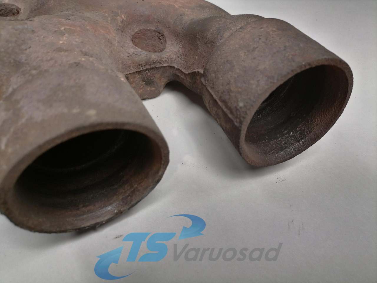 Scania Exhaust mainfold 1546234 - Colector de escape para Camião: foto 4 Scania Exhaust mainfold 1546234 - Colector de escape para Camião: foto 4