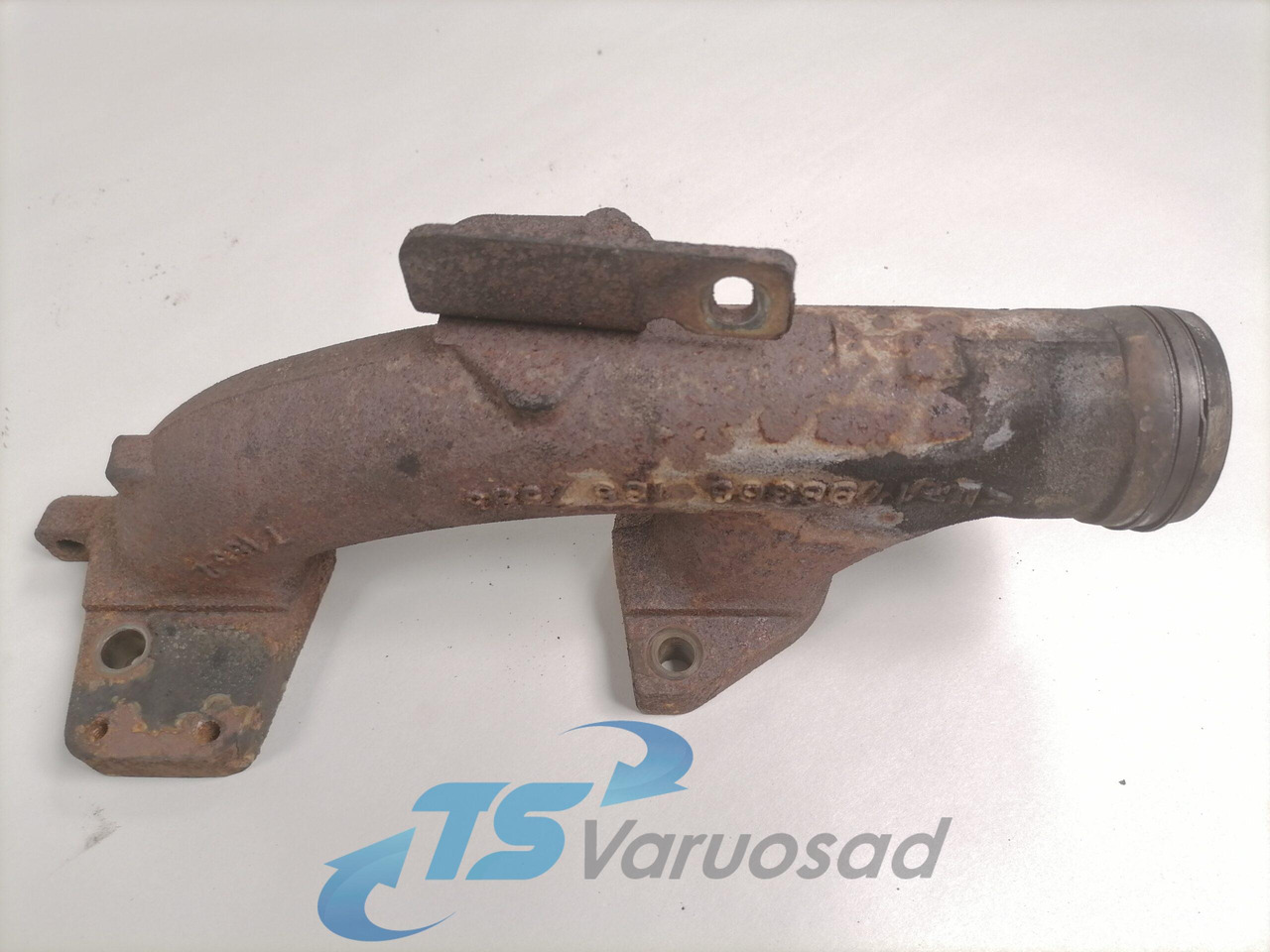 Scania Exhaust mainfold 1798363 - Colector de escape para Camião: foto 1 Scania Exhaust mainfold 1798363 - Colector de escape para Camião: foto 1