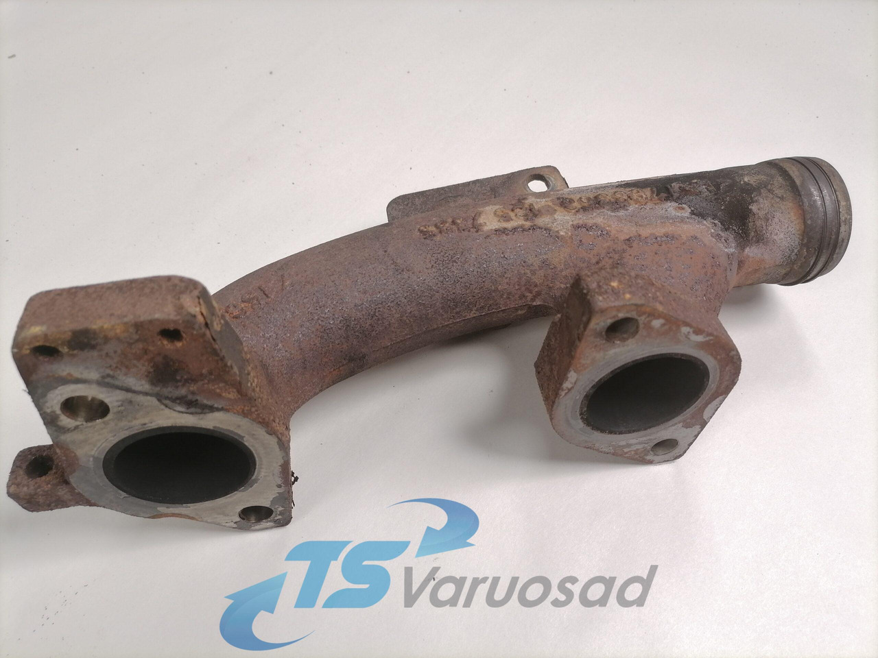 Scania Exhaust mainfold 1798363 - Colector de escape para Camião: foto 4 Scania Exhaust mainfold 1798363 - Colector de escape para Camião: foto 4