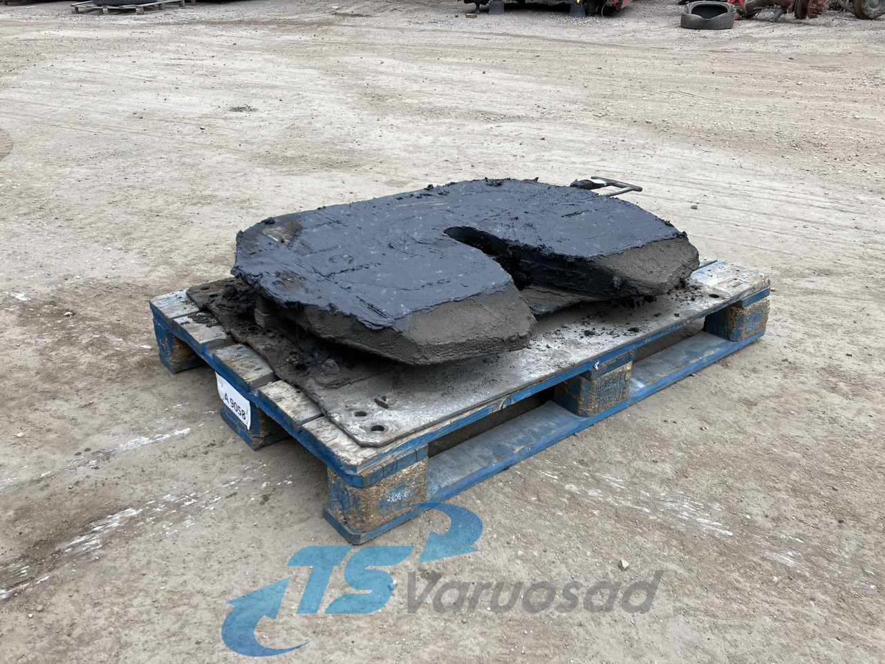 Scania Fifht wheel 1739070 - Quinta-roda para Camião: foto 1 Scania Fifht wheel 1739070 - Quinta-roda para Camião: foto 1